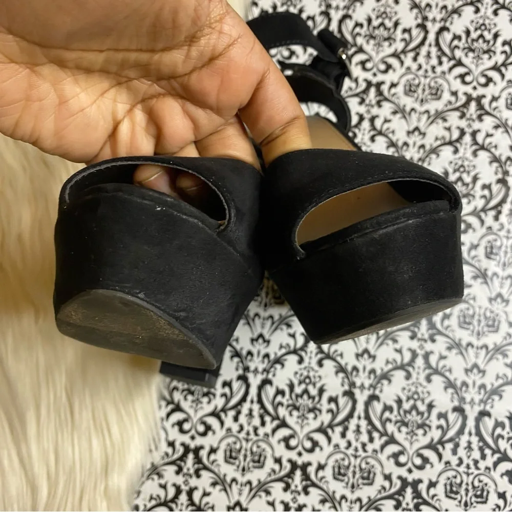 Mossimo : size : 8 : black ‘coco’ suede 5” peep-toe platform sandal pumps heels